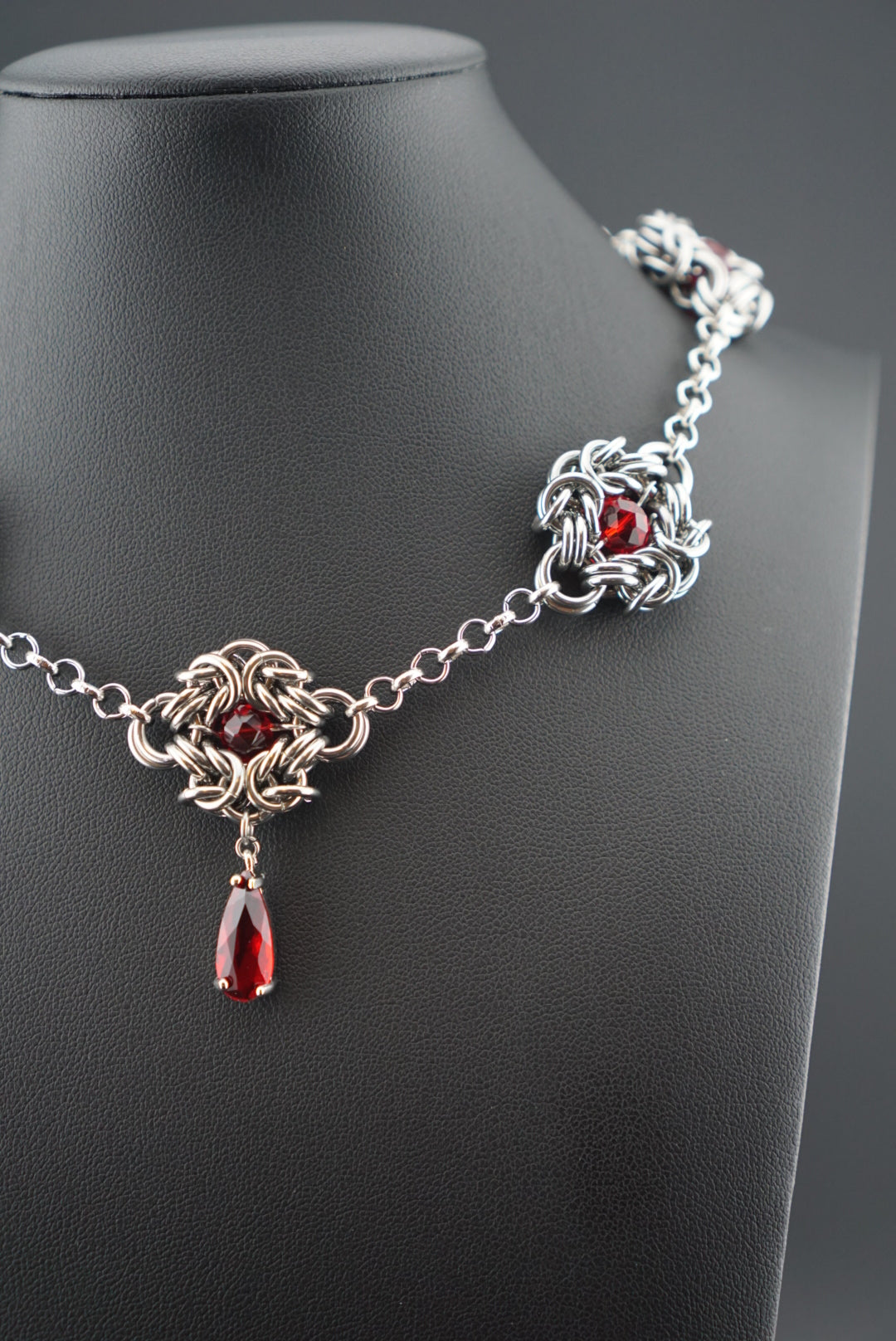 Eternal Necklace (Crimson)