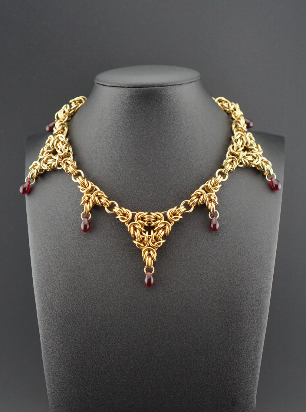 Vampire Court Necklace