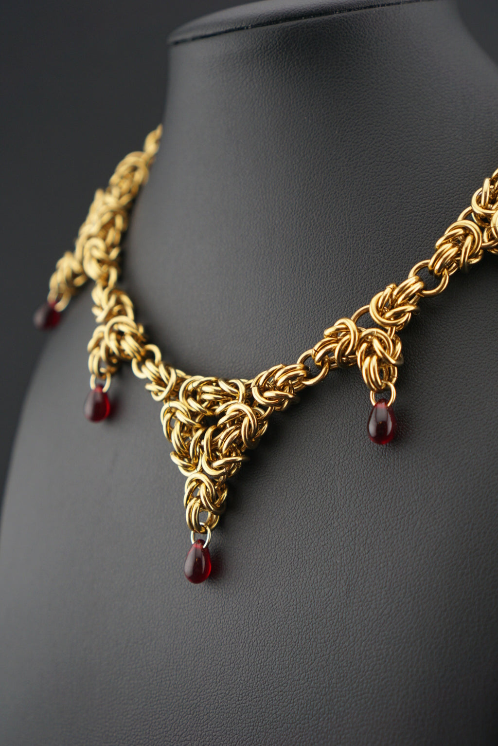 Vampire Court Necklace